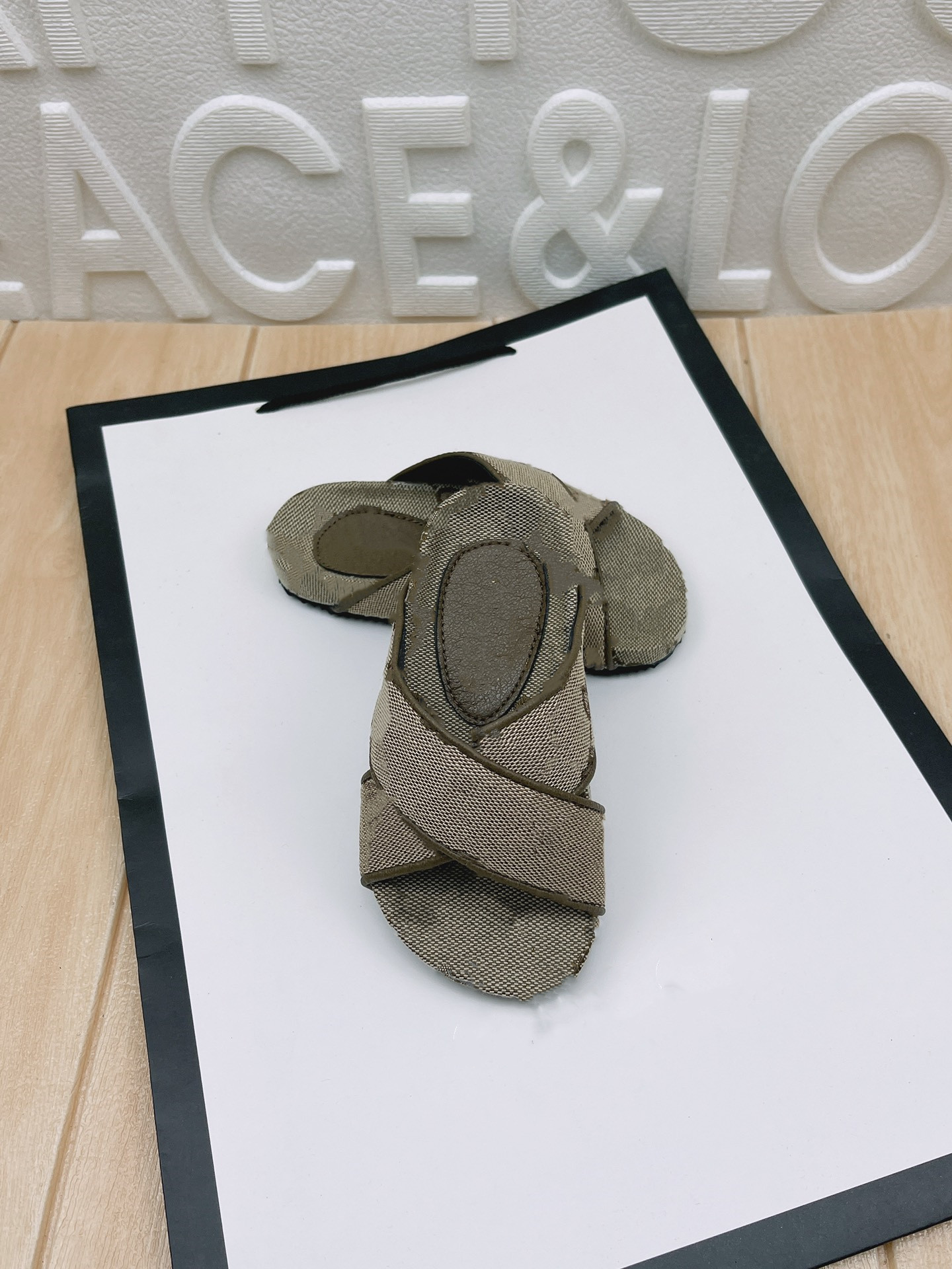 kids slipper boy black sandal summer shoes baby girl fashion beach slides child toddler stripe house slippers eu 26-35 send with box, C1
kids slipper boy black sandal summer shoes baby girl fashion beach slides child toddler stripe house slippers eu 26-35 send with box, C1
