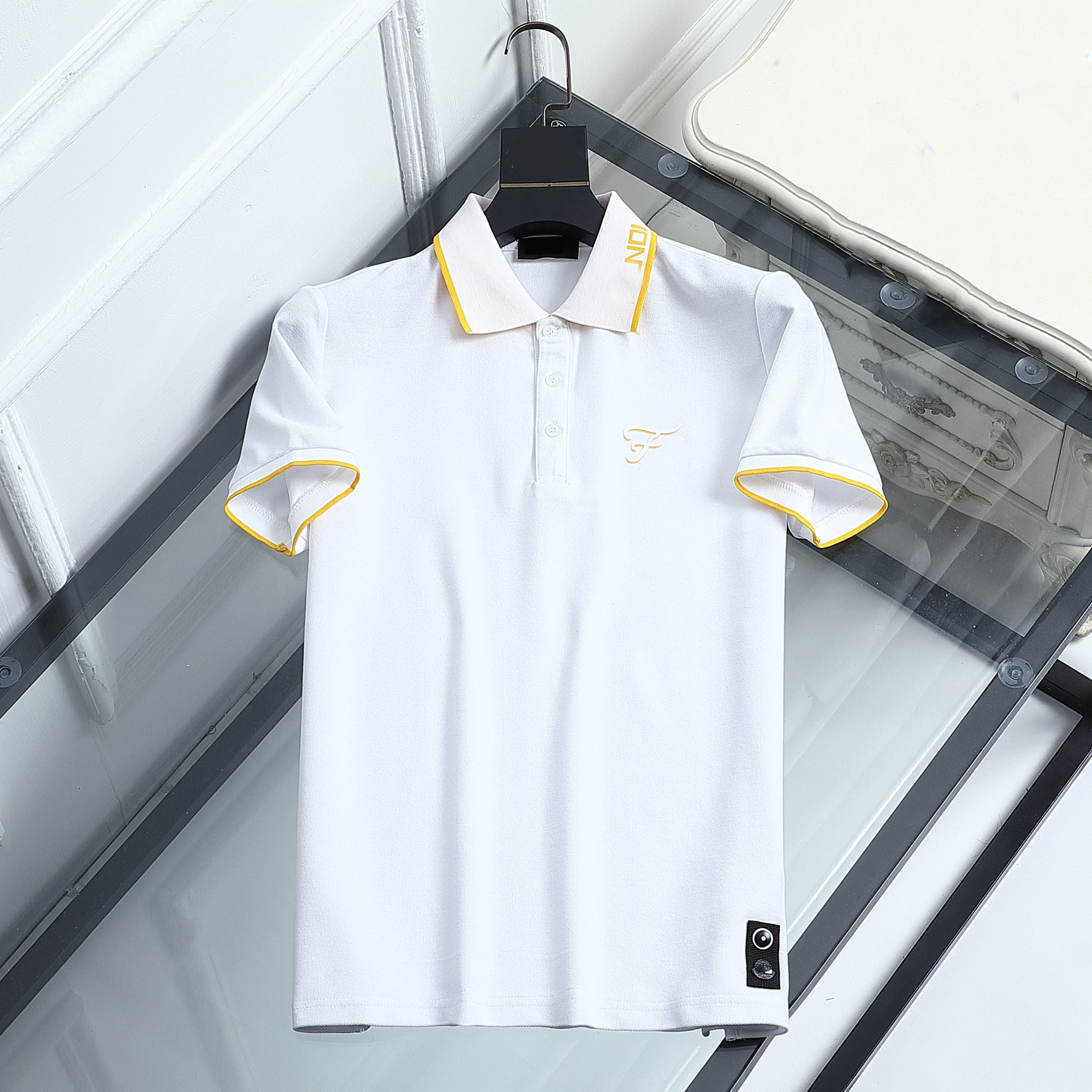 2022Designer mens Basic business polos T Shirt fashion france brand Men's T-Shirts embroidered armbands letter Badges polo shirt M-3XL#01, White
2022Designer mens Basic business polos T Shirt fashion france brand Men's T-Shirts embroidered armbands letter Badges polo shirt M-3XL#01, White