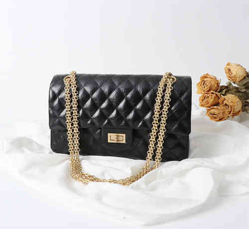 Luxury Brand design 3819 3828 woman's Letter plaid shoulder 1112 Chain CC bag lambskin handbag vintage square buckle messenger bags real Leather le boy 2.55 Flap Bag
Luxury Brand design 3819 3828 woman's Letter plaid shoulder 1112 Chain CC bag lambskin handbag vintage square buckle messenger bags real Leather le boy 2.55 Flap Bag