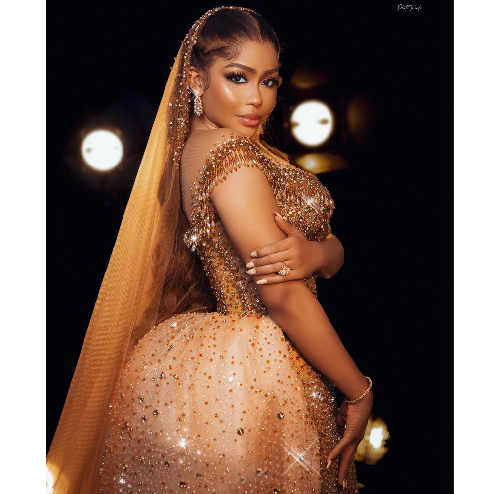 Gold Plus Size Mermaid Wedding Dresses Beaded Sequined Bridal Gown Custom Made Tassel Sweetheart Detachable Train Robes De Mariée