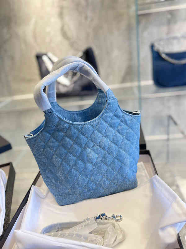 Shopping Bags Denim Shoulder crossbody Bag Luxury Designer Y Women Handbag Purse Tote Cowboy Clutch mummy Wallets 220825, Blue
Shopping Bags Denim Shoulder crossbody Bag Luxury Designer Y Women Handbag Purse Tote Cowboy Clutch mummy Wallets 220825, Blue
