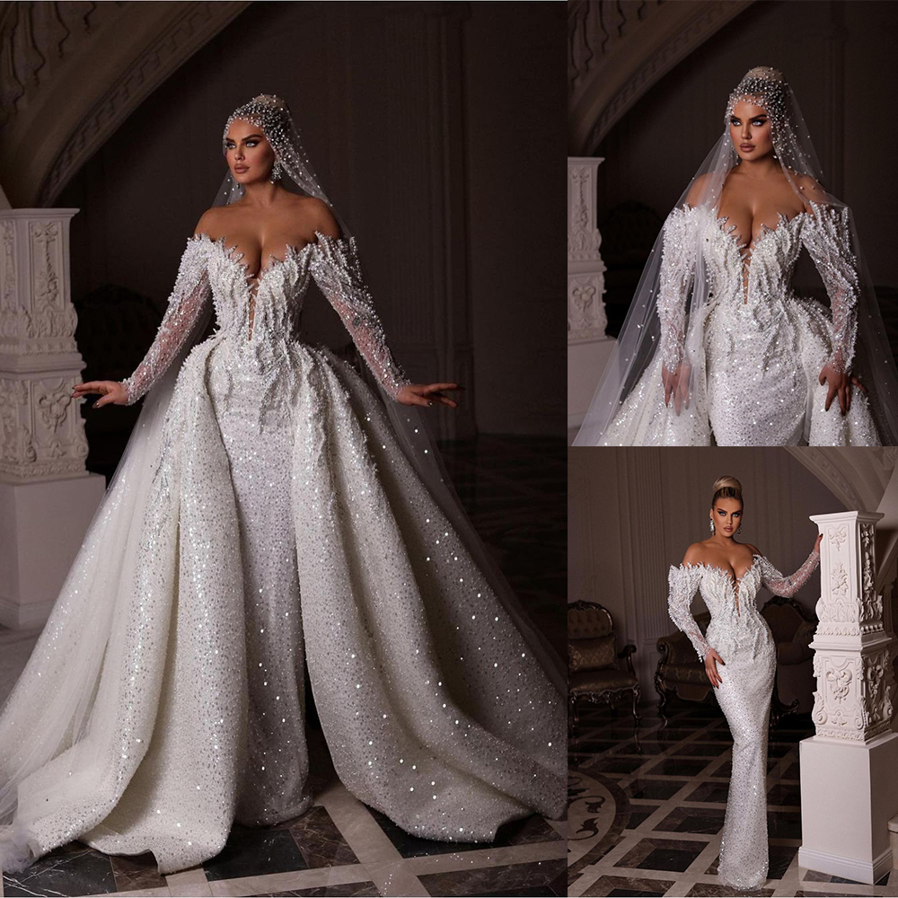 Glamorous Pearls Wedding Dresses Sweetheart Sequined Bridal Gown Custom Made Long Sleeves Detachable Train Robes De Mariée, Dark navy
Glamorous Pearls Wedding Dresses Sweetheart Sequined Bridal Gown Custom Made Long Sleeves Detachable Train Robes De Mariée, Dark navy
