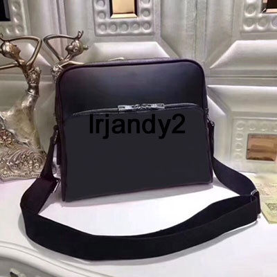 Top Quality Black new famous design classical style men messenger bags fashion crossbody bag Genuine Leather shoulder business bag book bag
Top Quality Black new famous design classical style men messenger bags fashion crossbody bag Genuine Leather shoulder business bag book bag