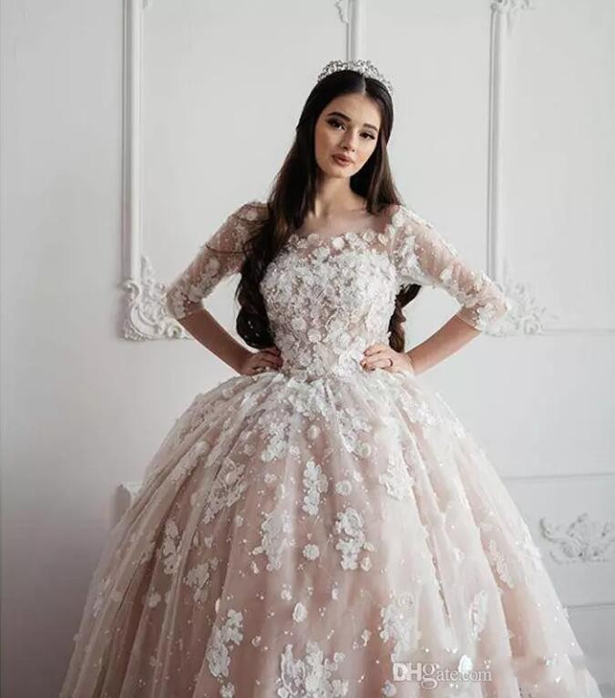 2018 Champagne Blush Ball Gown Wedding Dresses Off Shoulders Sheer Half Long Sleeves Lace Appliques Tulle Bridal Gowns Vintage