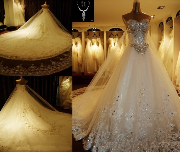 Luxury Crystal Rhinestone Wedding Dresses Lace Cathedral Lace-up Back Bridal Gowns 2019 A-Line Sweetheart Appliques Beaded Garden Free Sets, Champagne
Luxury Crystal Rhinestone Wedding Dresses Lace Cathedral Lace-up Back Bridal Gowns 2019 A-Line Sweetheart Appliques Beaded Garden Free Sets, Champagne