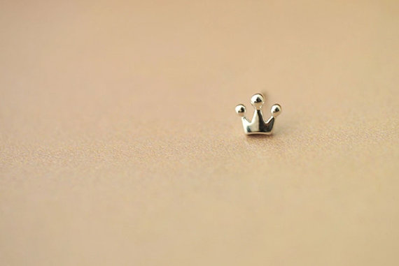 10Pair Gold Silver Tiara Small Princess Crown Stud Earrings Simple Royal Crown Stud Earrings Geometric Jewelry for Women