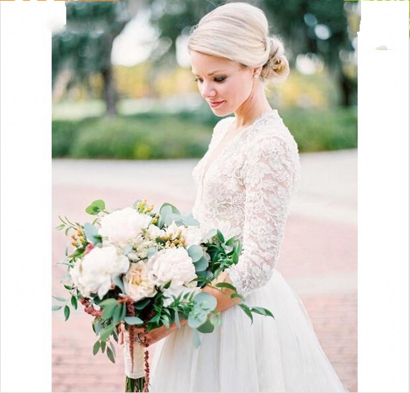 Modest 3 4 Long Sleeve Tulle Wedding Dresses Open Back Vintage Lace Pearls Chapel Train V-Neck Country Garden Bobo Bridal Wedding Gowns 374