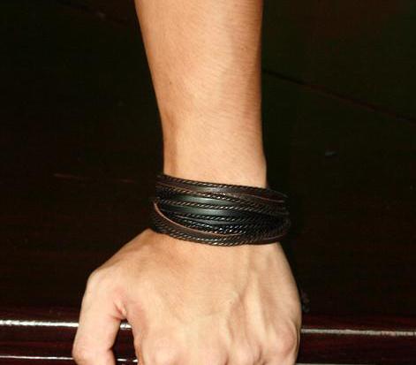 High quality Genuine Leather Bracelets Wrap Multilayer Braided charm Rope Fashion Men Women handmade Jewelry New 30pcs