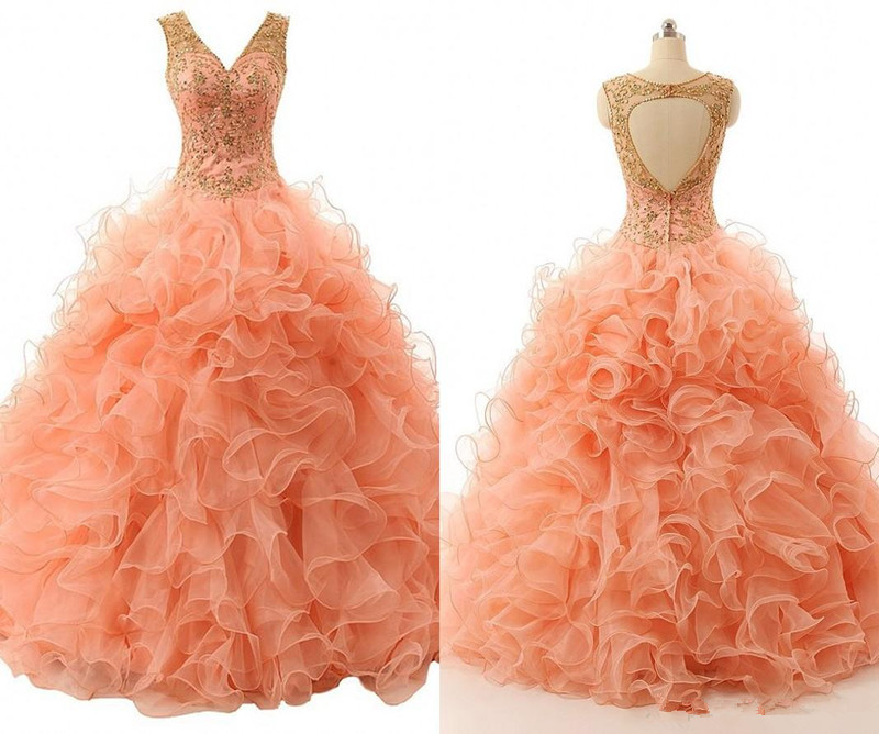 2016 New High Quality V-Neck Quinceanera Dresses Ball Gown Appliques Beaded Crystal Sweet 16 Dress Prom Party Gown WD242, Custom made from color chart
2016 New High Quality V-Neck Quinceanera Dresses Ball Gown Appliques Beaded Crystal Sweet 16 Dress Prom Party Gown WD242, Custom made from color chart