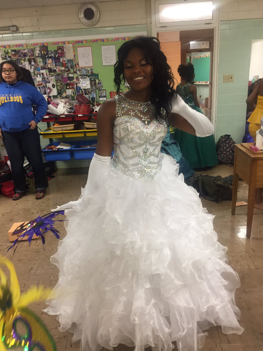 White Puffy Quinceanera Dresses Illusion O-Neck Sparkly Beaded Sequins Luxurious Sweet 16 Dresses Ruffles Skirt Debutante Gowns, Champagne
White Puffy Quinceanera Dresses Illusion O-Neck Sparkly Beaded Sequins Luxurious Sweet 16 Dresses Ruffles Skirt Debutante Gowns, Champagne