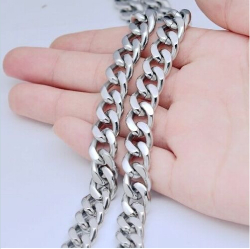 For Holiday GIft wholesale price 10mm 20''-28'' 316L Stainless steel High Polished cuban curb Link Chain Necklace fashion men jewlery silver
For Holiday GIft wholesale price 10mm 20''-28'' 316L Stainless steel High Polished cuban curb Link Chain Necklace fashion men jewlery silver