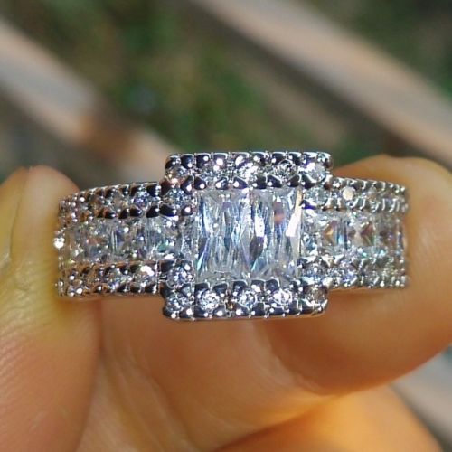 size 8/9/10/11 Luxury Princess cut 10KT white gold filled white topaz Gem simulated diamond women men Wedding Ring gift with box