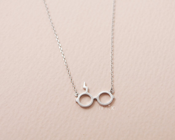 10PCS Cute Scar Reading Eye Glasses Frame Shaped Pendant Necklace Geometric Eyeglasses with Thunder Lightning Bolt Chain Collar Choker for Women