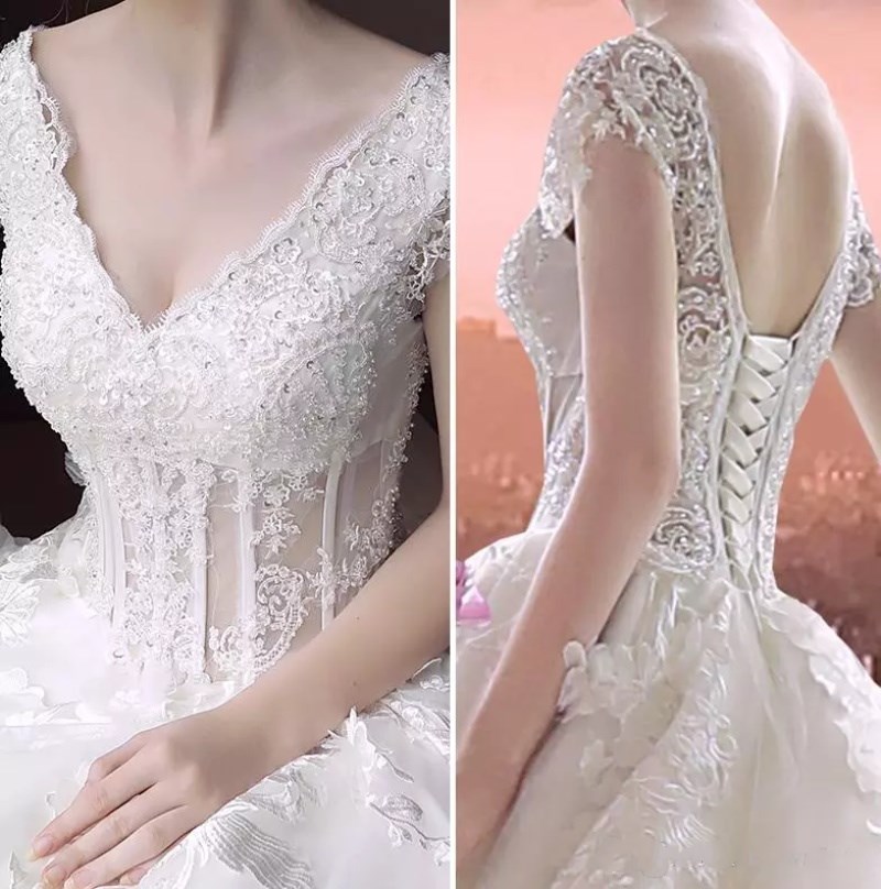Long Cathedral Train Wedding Dresses V Neck Cap Sleeve Lace Applique Beaded 3D Floral Ivory Lace Up Back Tulle Bridal Gown Vestido De