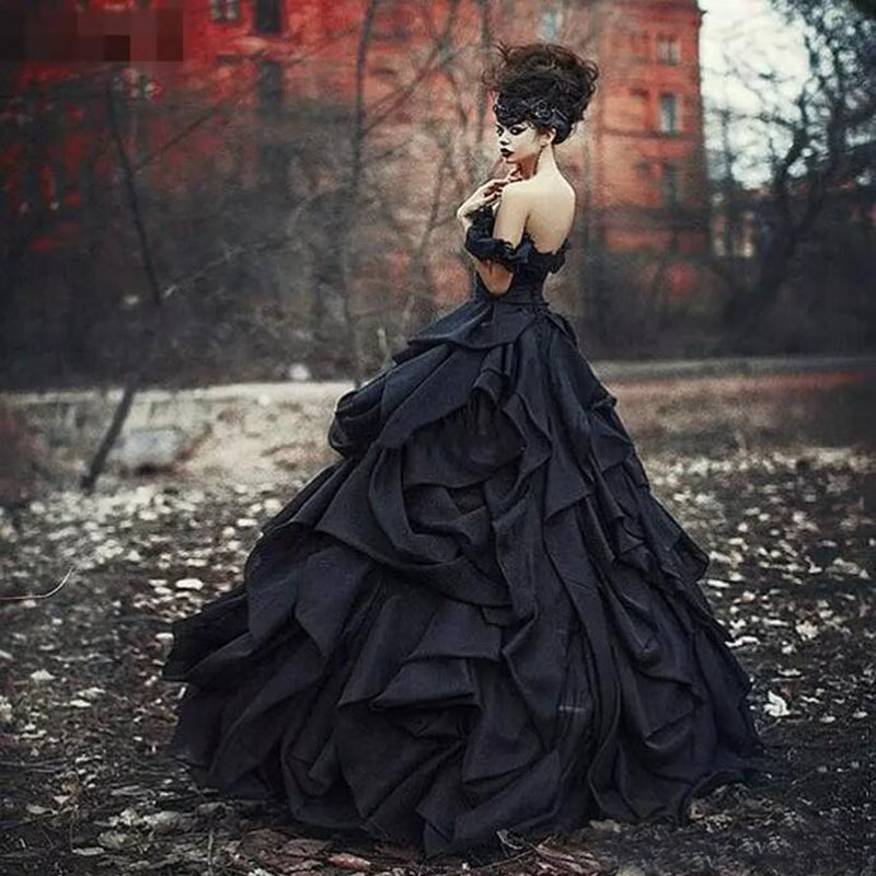 Black Gothic Wedding Dresses 2017 Vintage Taffeta Off The Shoulder Lace Draped Tiered Long Bridal Gowns Custom Made China EN10283