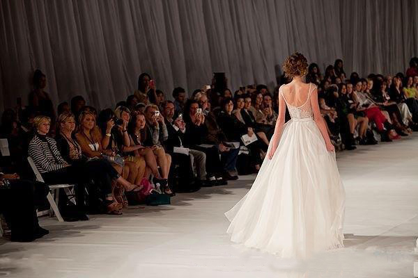 Elie Saab Dress Sheer Backless Evening Gowns Cap Sleeve Beaded Embroidery Long Tulle Prom Dresses with Side Slit