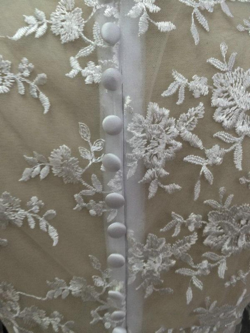 Cheap Bridal Wraps Modest Alencon Applique V Neck Wedding Bridal Bolero For Wedding Dresses Long Sleeve Lace Applique Jacket