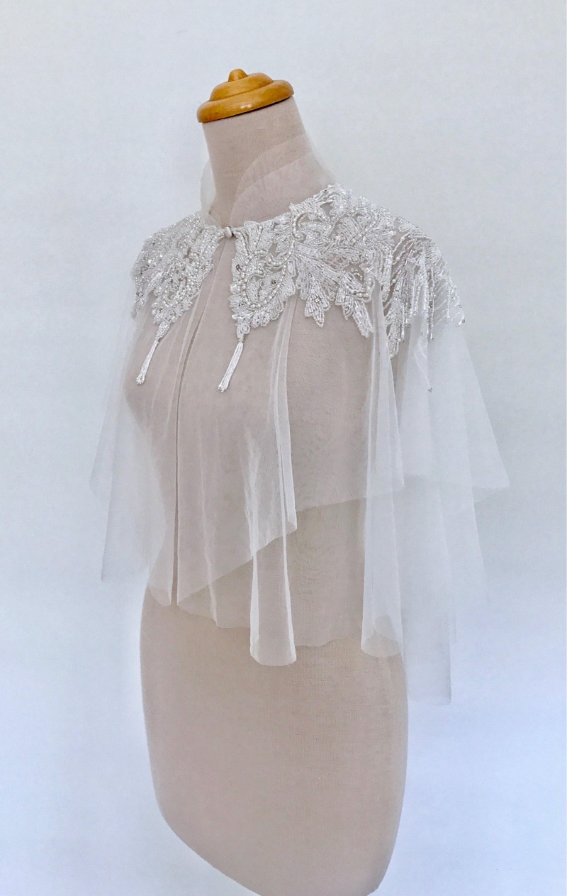 Unique Bridal Wraps Modest Lace Applique Beaded High Neck Sheath Wedding Bridal Bolero For Wedding Dresses Sleeveless Custom Made Jacket