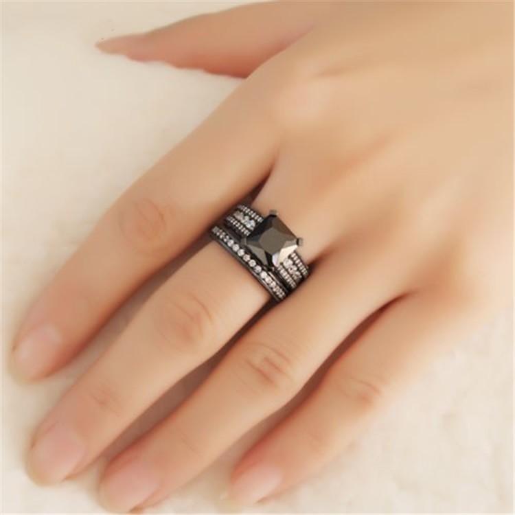 10kt Gold Filled Princess Topaz Black Sapphire Gemstone Ring Retro Sizes 5 to 10 Wedding Band for Women - Gift with Box