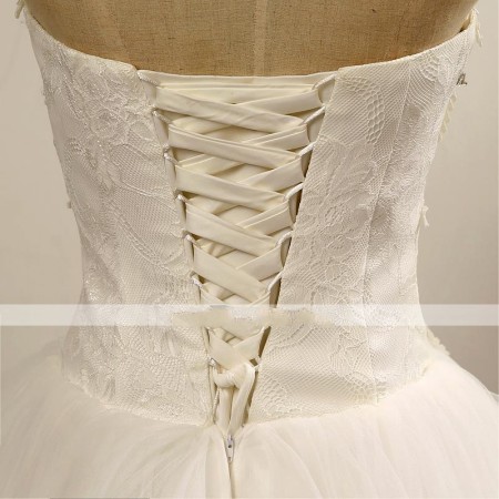 2025 New Hot Fashion Wedding Dresses Free Shipping Elegant Ball Gown Ivory Floor-length High Neck Lace Beading Tulle Appliques Bride Gowns