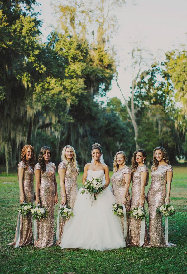 Gorgeous Gold Sequins Sheath Bridesmaid Dresses Cap Sleeves Jewel Neckline Floor Length Bridal Party Gowns Wedding Maid of Honor Dress
Gorgeous Gold Sequins Sheath Bridesmaid Dresses Cap Sleeves Jewel Neckline Floor Length Bridal Party Gowns Wedding Maid of Honor Dress