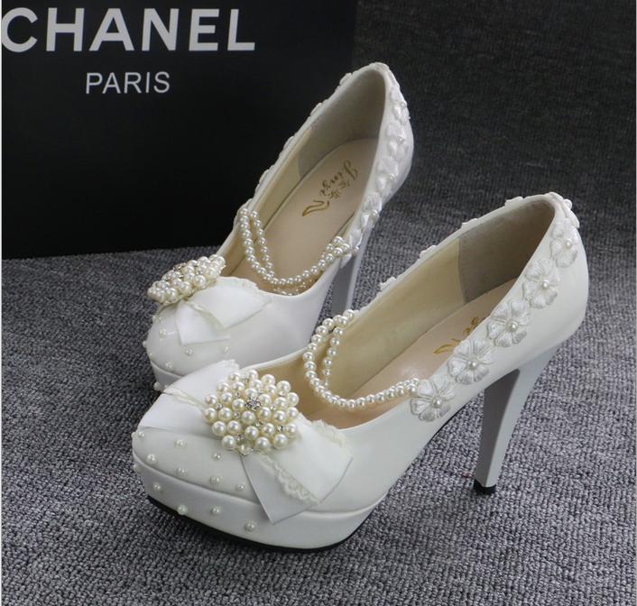 White Beaded Pearls wedding shoes Round Toe High heel Applique Summer Sandles bridal shoes accessories