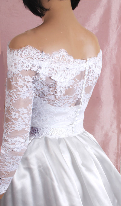 2019 New Lace Bridal Jackets Off-shoulder Neck Long Sleeve Covered Button Lace Applique Wedding Wraps Bolero Custom Made