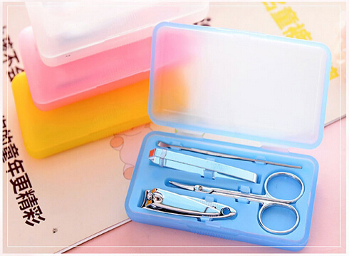 200sets/lot Portable 4-in-1 Carbon Steel Nail Manicure Set Personal Beauty Set Mini Nail Tool Kit Free shipping