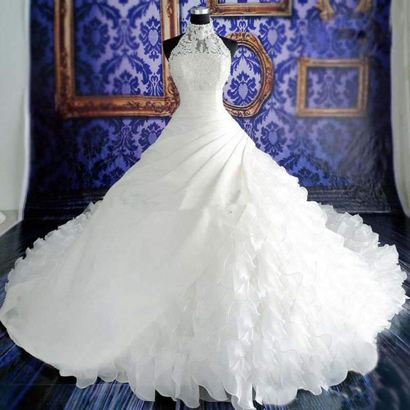 High Neck Illusion Halter Wedding Dresses Exquisite Beaded Pearls Crystals Lace Appliqued Top Ruffles Skirt Long Cathedral Train Bridal Gown, Red
High Neck Illusion Halter Wedding Dresses Exquisite Beaded Pearls Crystals Lace Appliqued Top Ruffles Skirt Long Cathedral Train Bridal Gown, Red