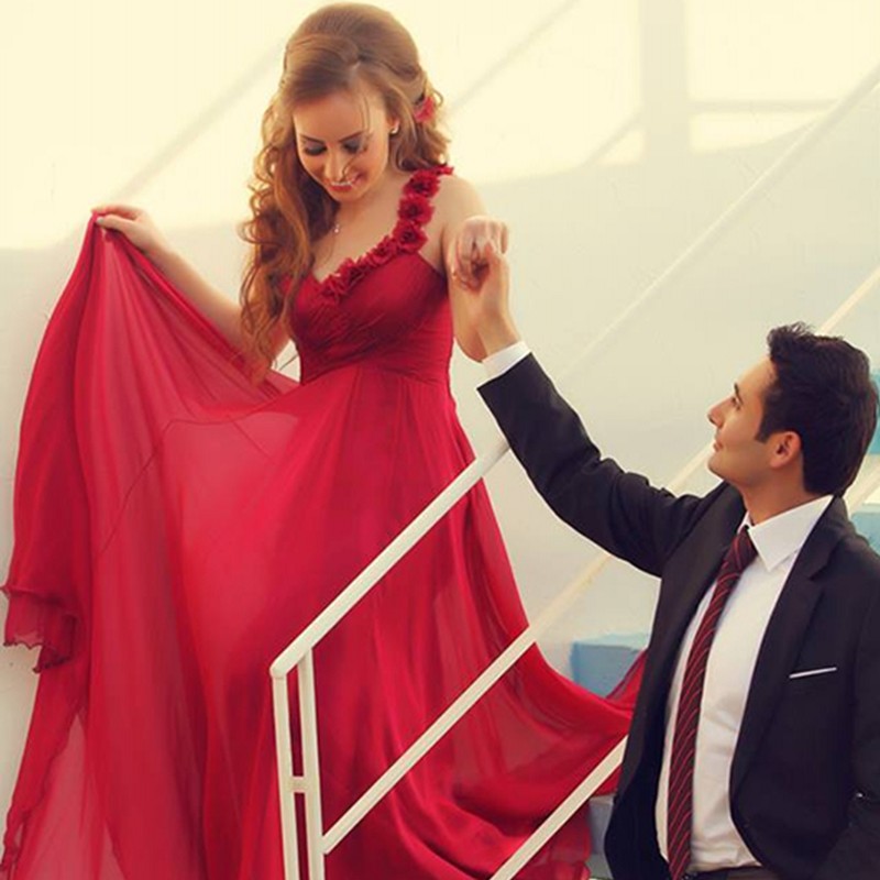 Saudi Arabia Long Wedding Dresses Chiffon Appliques Vestido De Noiva Red Bridal Gowns Backless Off Shoulder Casamento Wedding Dress