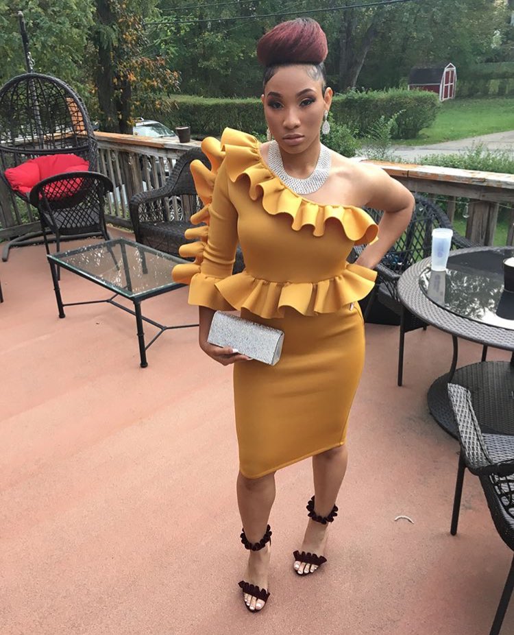One Shoulder Long Sleeve Gold Cocktail Dresses Ruffles Knee Length Short Evening Party Dresses Sheath Cheap Homecoming Dresses Gowns, Red
One Shoulder Long Sleeve Gold Cocktail Dresses Ruffles Knee Length Short Evening Party Dresses Sheath Cheap Homecoming Dresses Gowns, Red