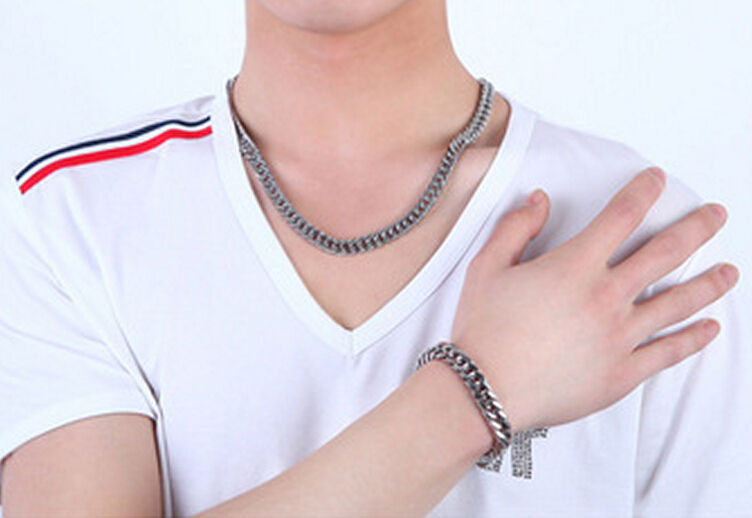 23''+8.7'' New 316L Stainless Steel Jewlery Set 9mm wide Curb Chain Link necklace & bracelet for Fashion Men Jewelry Gifts Silver Tone, Black
23''+8.7'' New 316L Stainless Steel Jewlery Set 9mm wide Curb Chain Link necklace & bracelet for Fashion Men Jewelry Gifts Silver Tone, Black