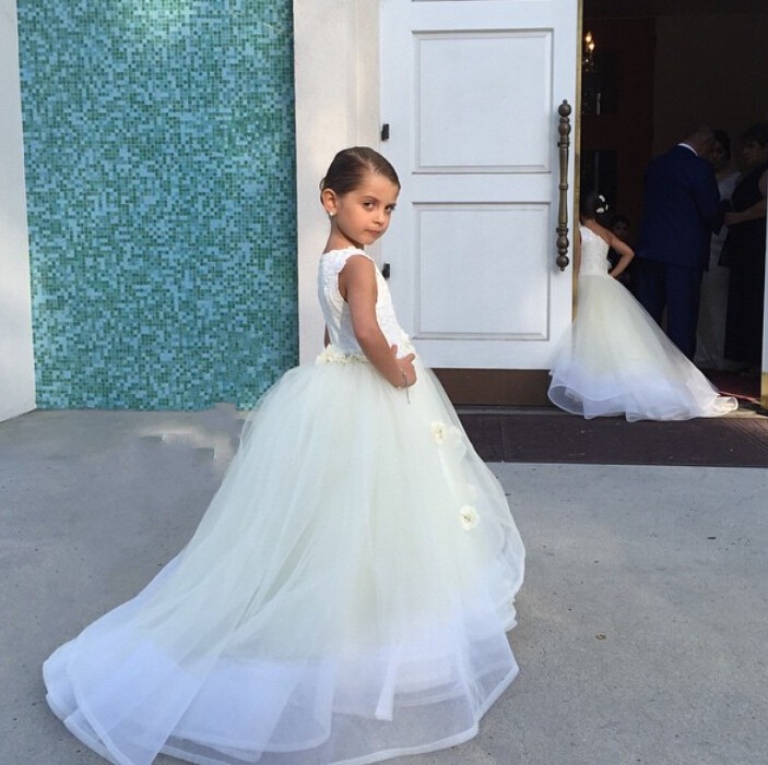 Cute White ivory Lace beading organza flowers girls dresses 2015 Floor lengthe handmade flowers sashes Girls Party dresses Custom Made
