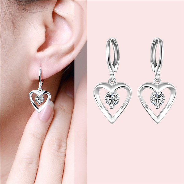 Brand new sterling silver plated Heart-shaped earrings inlaid stone SE626 women's 925 silver Dangle Chandelier wedding gemstone earrings
Brand new sterling silver plated Heart-shaped earrings inlaid stone SE626 women's 925 silver Dangle Chandelier wedding gemstone earrings