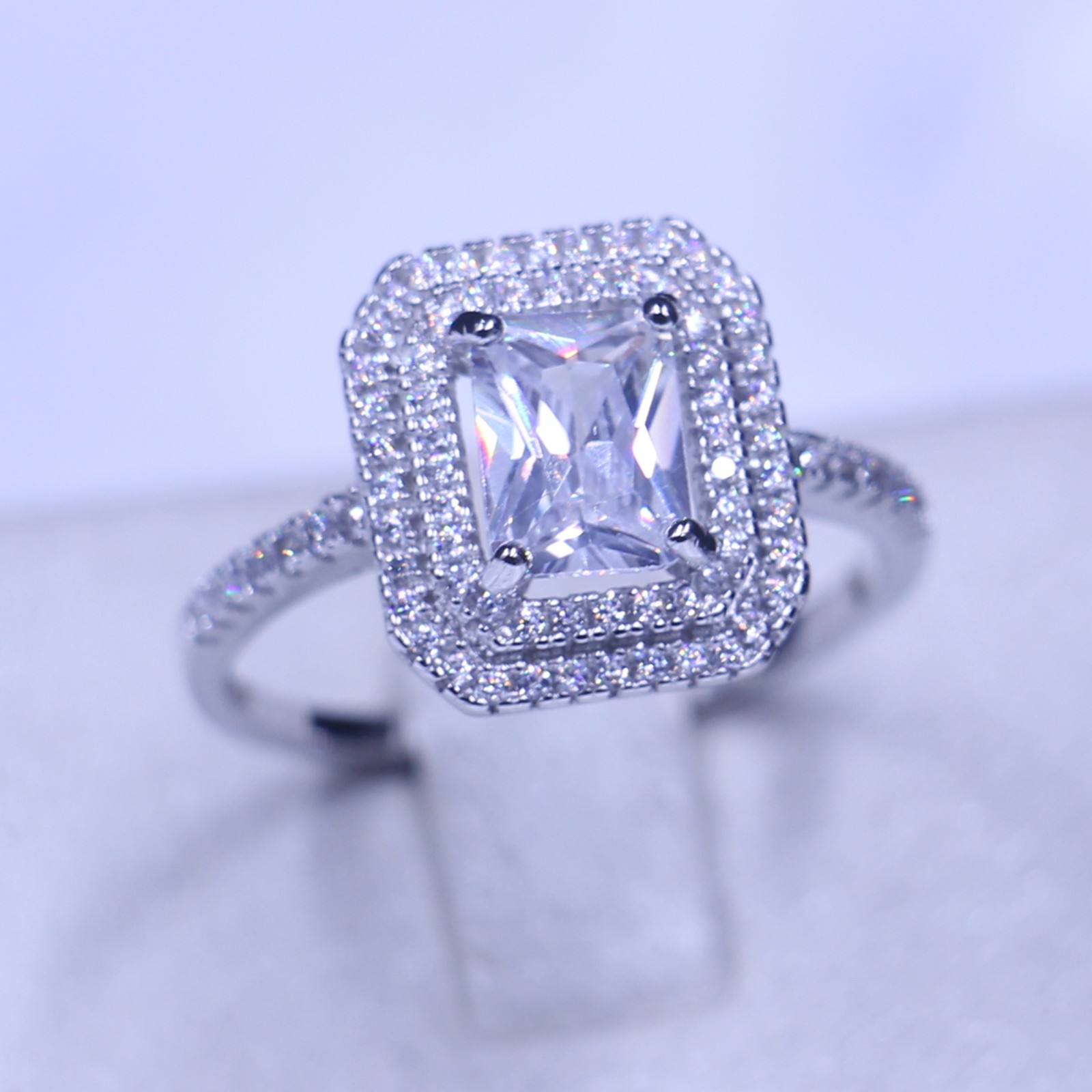 Vecalon 2 colors Fashion Women ring Cubic Zirconia Rose Gold color&925 Sterling silver wedding Band ring for women men Gift
Vecalon 2 colors Fashion Women ring Cubic Zirconia Rose Gold color&925 Sterling silver wedding Band ring for women men Gift