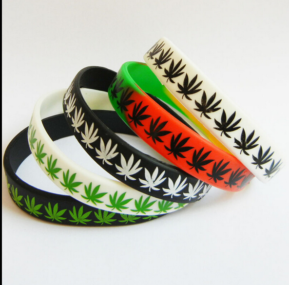 50pcs Bob Marley Maple Leaf Silicone Bracelets 12 mm band Wholesale Party gift Jewelry lots, Black
50pcs Bob Marley Maple Leaf Silicone Bracelets 12 mm band Wholesale Party gift Jewelry lots, Black