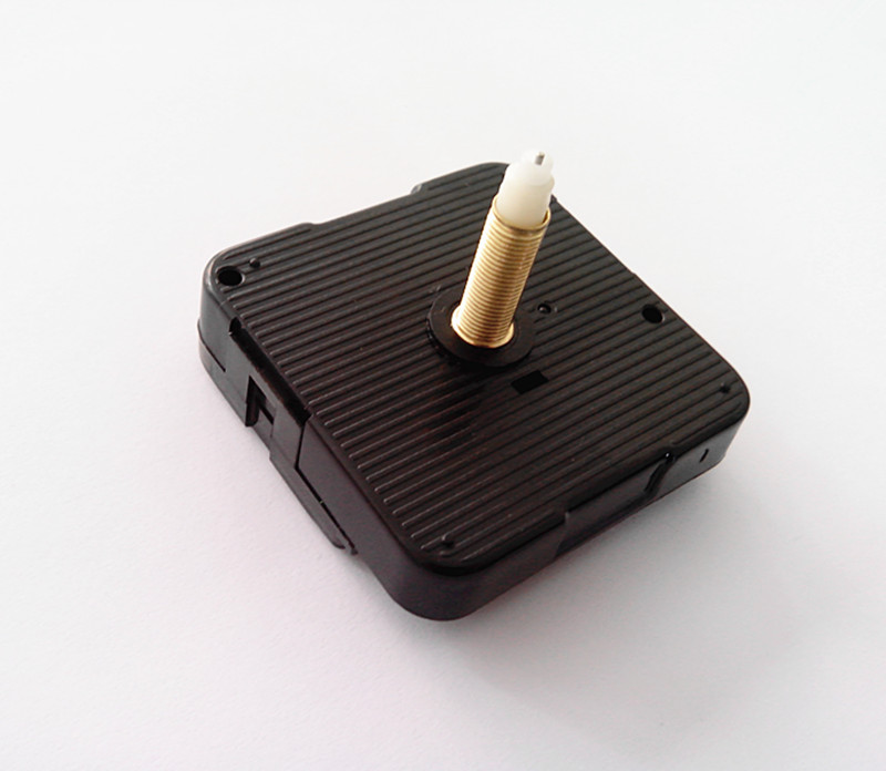 Whole 10PCS Sweep High Torque 28MM Shaft Quartz Clock Movement Silent Kit Spindle Mechanism with Three Arms