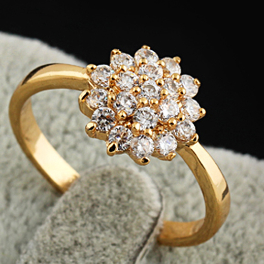 Upscale 18K Gold Full Stars Big Cubic Zirconia Charms Womens Engagement Wedding Rings Brand Jewelry A980
Upscale 18K Gold Full Stars Big Cubic Zirconia Charms Womens Engagement Wedding Rings Brand Jewelry A980