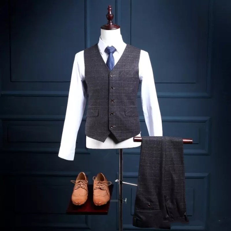 Handsome Custom Made Mens Suits Classic Fit Suit Formal Occasion Wear Mans Wedding Party Tuxedo Three Pieces (Coat+Pants+Vest) Groom Tuexdos