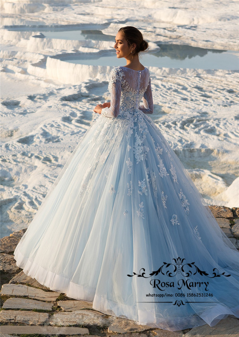 Exquisite Ice Blue Ball Gown Wedding Dresses 2020 Long Sleeves Vintage Lace Sequined Beaded Plus Size Arabic Turkish Country Bridal Gowns