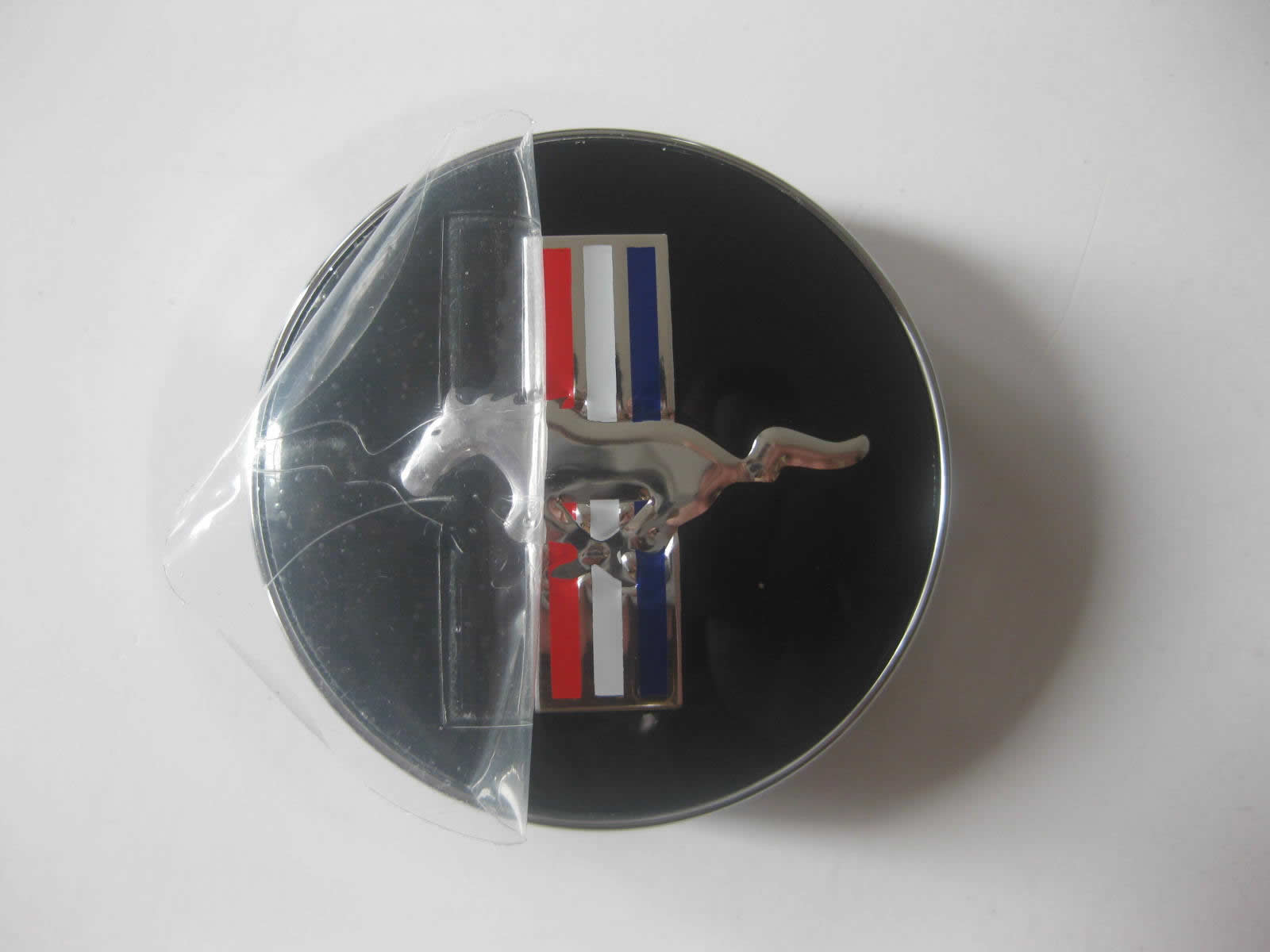 FOR FORD MUSTANG COBRA CENTER WHEEL WHEELS RIM RIMS CAP RUNNING HORSE WHEEL CENTER CAPS 60MM BLACK MUSTANG WHEEL CENTER HUB CAPS