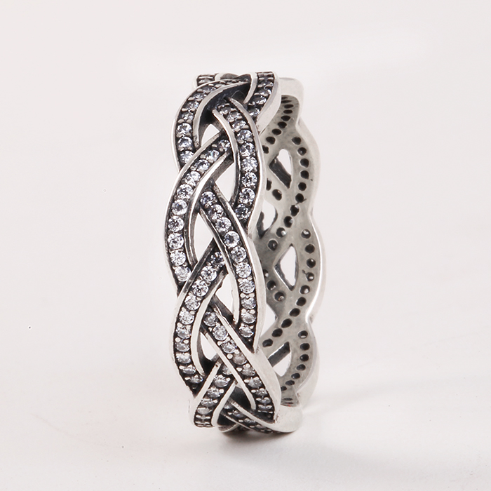 silver rings 2015 New Pave Sparkling Zircon Braided Rings 925 Sterling Silver Antique Rings For Women Brand Jewelry wholesale Accessories
silver rings 2015 New Pave Sparkling Zircon Braided Rings 925 Sterling Silver Antique Rings For Women Brand Jewelry wholesale Accessories