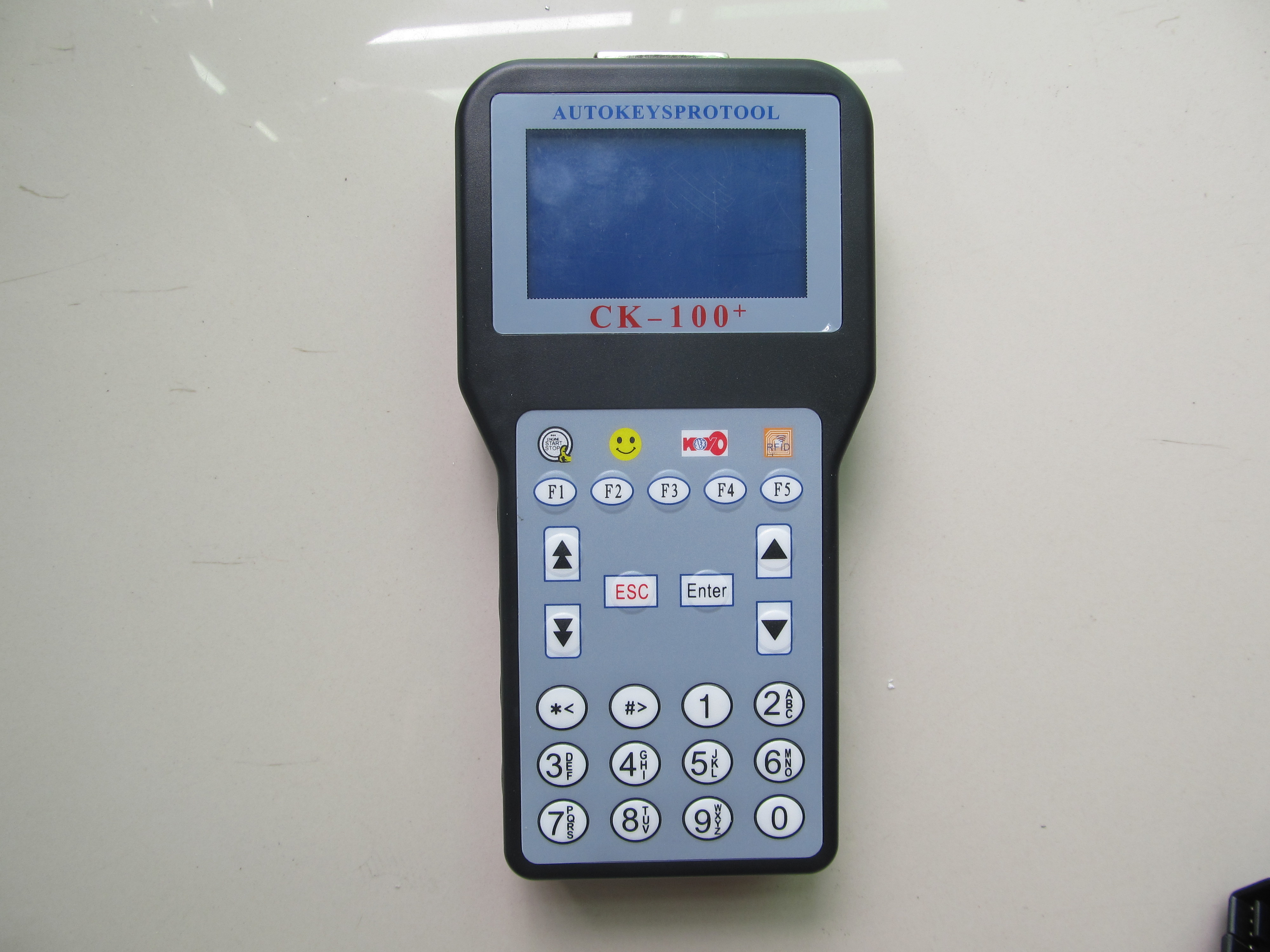 Newest CK100 car key programmer tool v99.99 newest version Slica SBB the Latest Generation CK 100 one year warranty
Newest CK100 car key programmer tool v99.99 newest version Slica SBB the Latest Generation CK 100 one year warranty