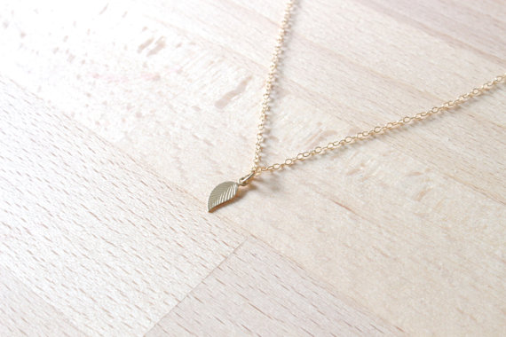 10PCS New Small Tiny Tree Leaf Necklace Simple Cute Nature Feather Necklaces for Ladies Women Gift