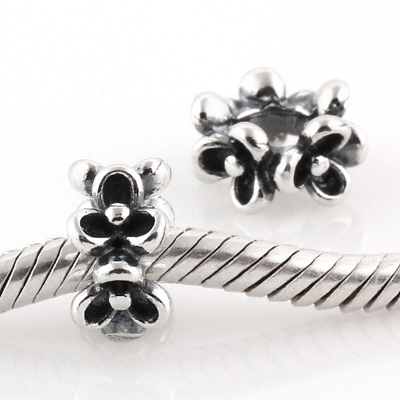 Fits Pandora Charms Bracelet Authentic 925 Sterling Silver Original Bead Clover Flower Pattern Screw Charm DIY Jewelry Findings
Fits Pandora Charms Bracelet Authentic 925 Sterling Silver Original Bead Clover Flower Pattern Screw Charm DIY Jewelry Findings