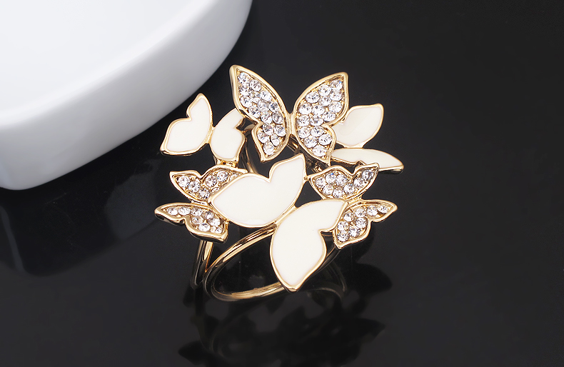 Fashion Gold Plated Two Colors Charm Rhinestone Butterfly Scarf Buckle Brooch Women Accessories, Gray
Fashion Gold Plated Two Colors Charm Rhinestone Butterfly Scarf Buckle Brooch Women Accessories, Gray