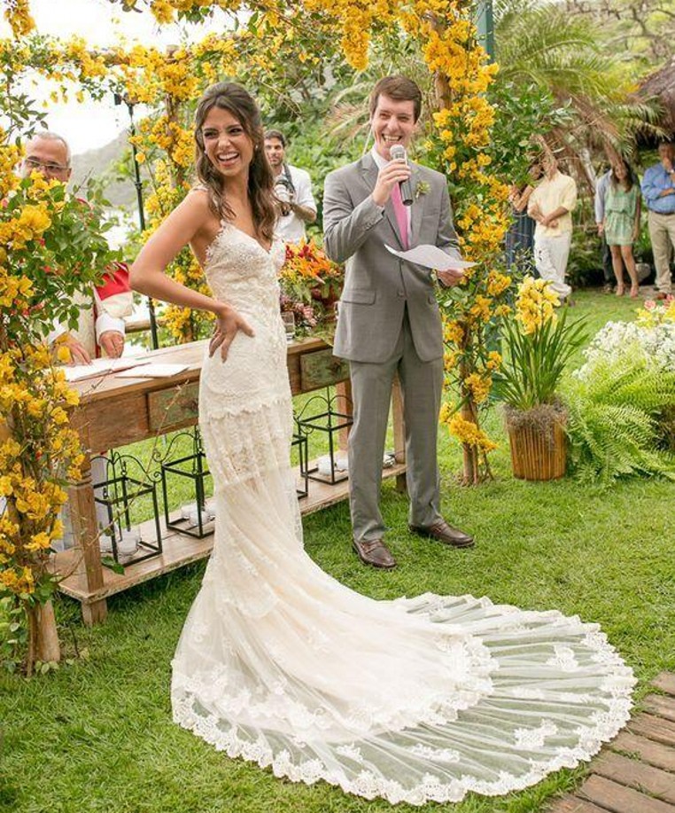 Gorgeous 2018 Bohemian Garden Lace Wedding Dresses Spaghetti Backless Appliques Long Bridal Gowns Custom Made From China EN12057