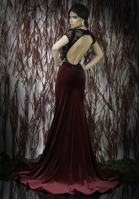 Elegant Evening Gowns 2018 Sexy Mermaid Open Back Beaded Lace Appliqued Sheer Bodice Short Sleeves Black Top Burgundy Velvet Formal Dresses