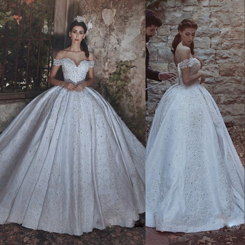 Royal Lace Ball-Gown Wedding Dress Sparkly Beaded Off Shoulder Appliques Puffy Bridal Dresses Glamorous Satin Floor Length Wedding Dresses
