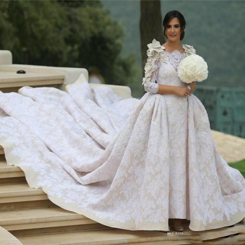 Royal Lace Vintage Bridal Wedding Dresses Long Sleeve Applique Handmade Flowers Ruched Wedding Gown Detachable Cathdral Train Bride Gowns